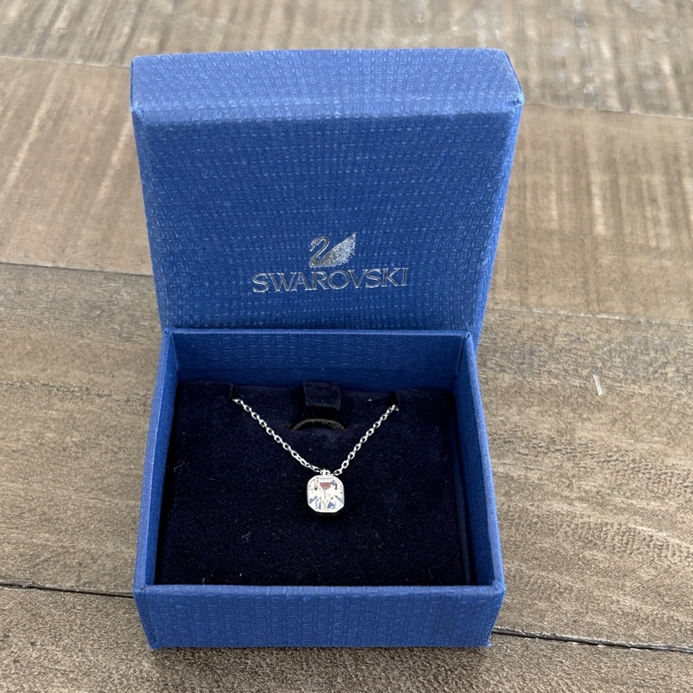 Swarovski Silver Clear Crystal Solitaire Pendant Necklace